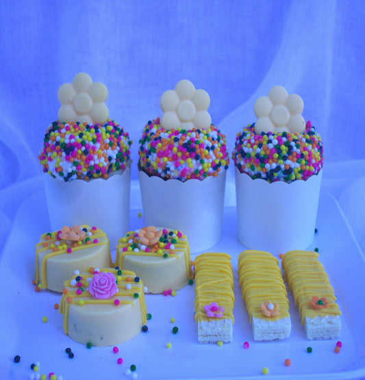 Vanilla Sprinkle Cupcake Package